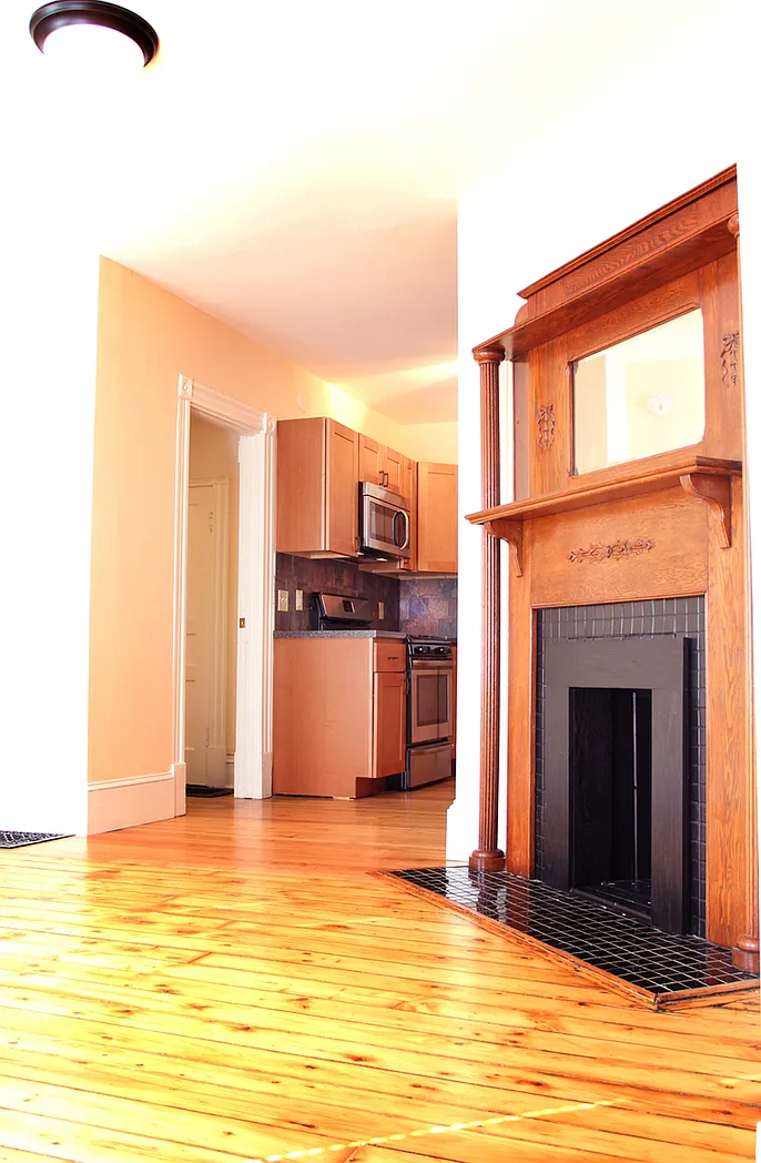 206 North Winooski Ave — Photo 2