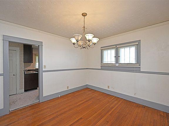 4th image of 3605 Woodbine Ave
