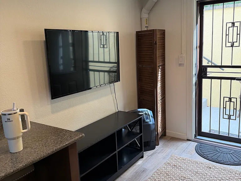 5065 Escapardo Way #1 — Photo 3