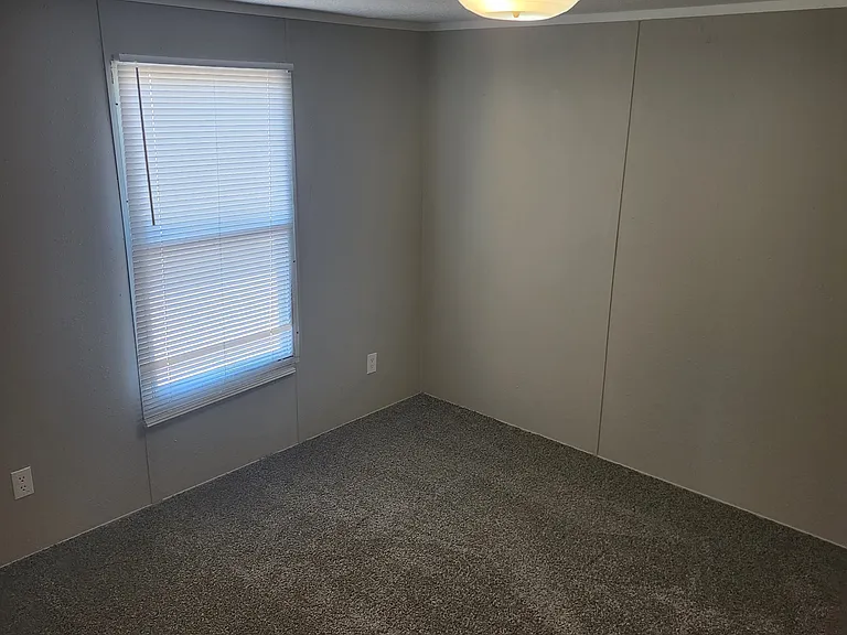2900 N Union St #15 — Photo 8