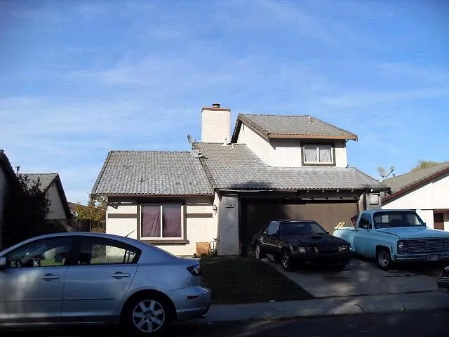 689 Stone Harbour Dr photo 1