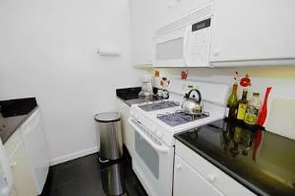 Rented by Plaza Real Estate Group | media 3