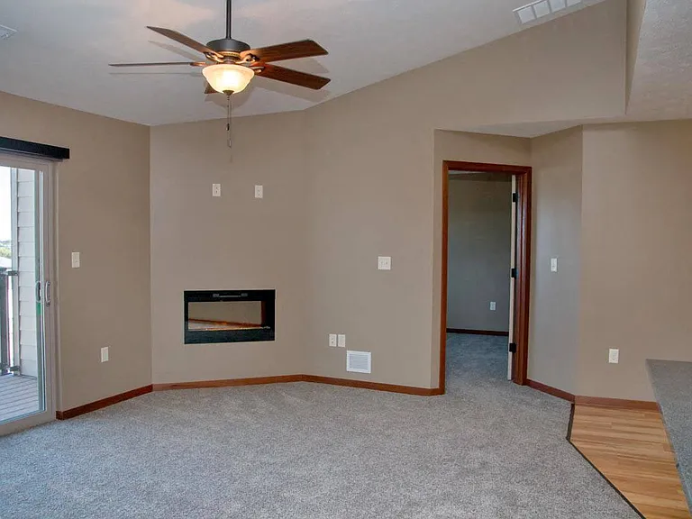 The Flats at 84 — Photo 141
