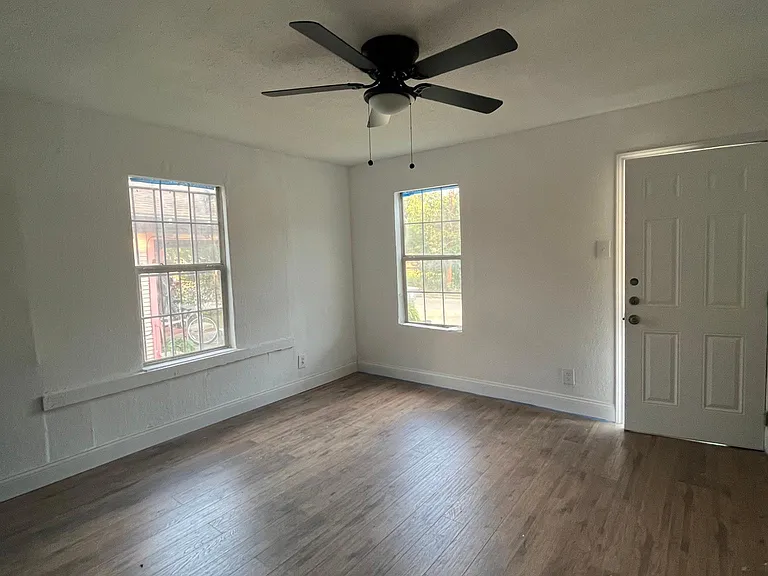 2229 Dathe St — Photo 14