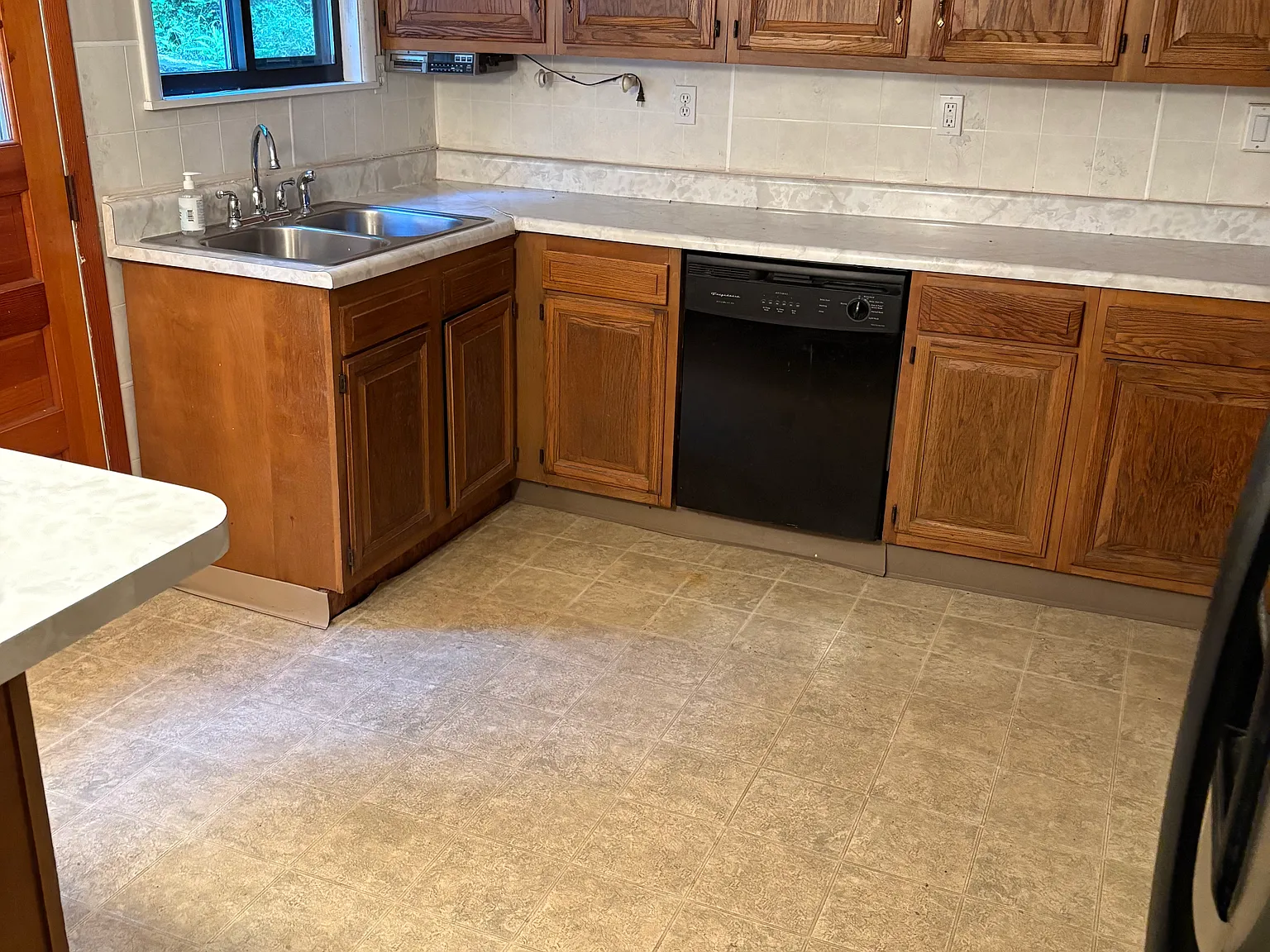 3 bed, $1,279 — Photo 4