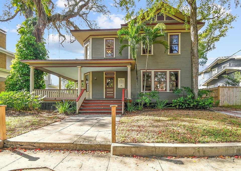 1st image of 909 S DAKOTA AVENUE
