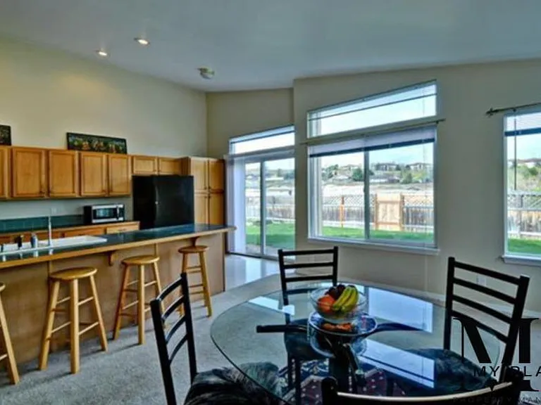 6409 S Hornbeam Pl — Photo 4