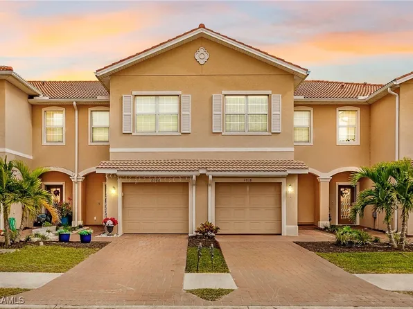 2822 Blossom Way, Naples, FL 34120