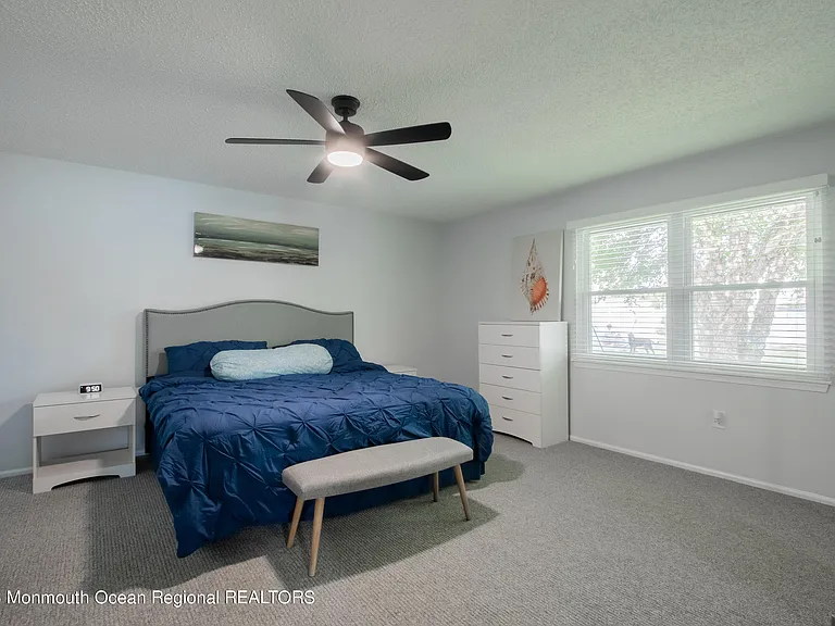 49 Williamsburg Dr — Photo 15