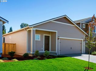 1009 Bear Creek Dr, Molalla, OR 97038