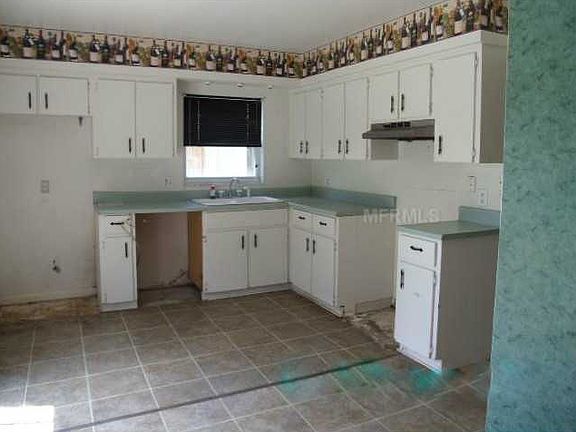 2nd image of 1253 Spinnaker Dr