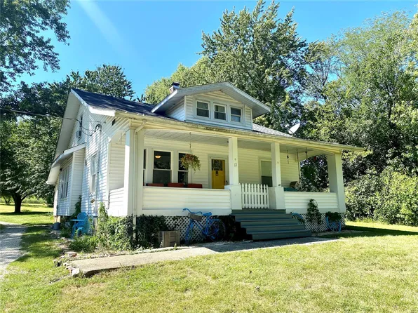 12 Christy Rd, Wellsville, MO 63384