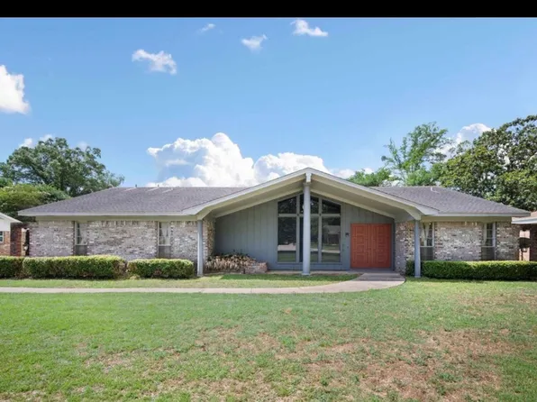 504 Vaughn Dr N, Satsuma, AL 36572