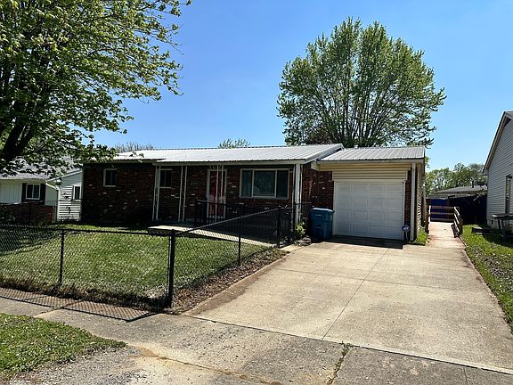 2nd image of 4605 Santa Fe Dr