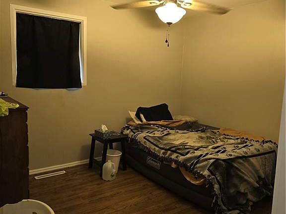 2nd image of 175 Elmer St