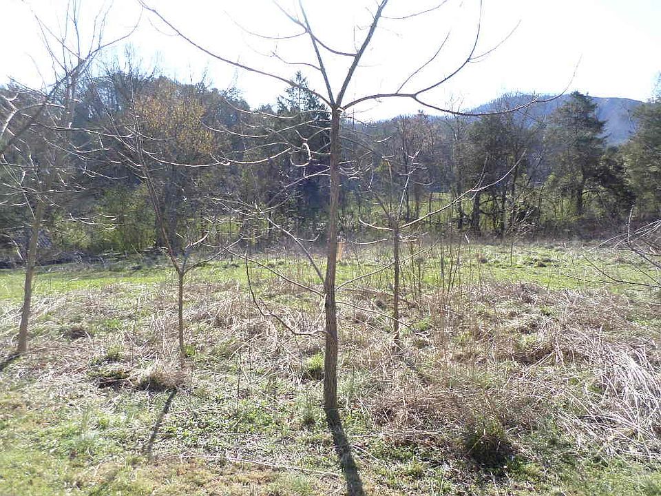 2nd image of Green Acres Cir