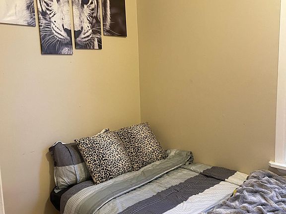 4th image of 2351 N Lister Ave #1