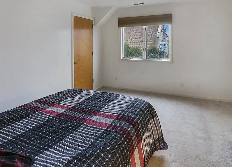 4 Dean St #3 — Photo 6