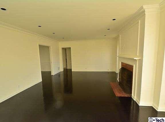 5th image of 6914 Beverly Blvd