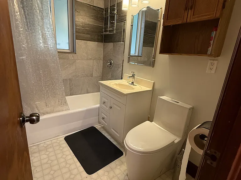 69 Whittaker St #2 — Photo 25