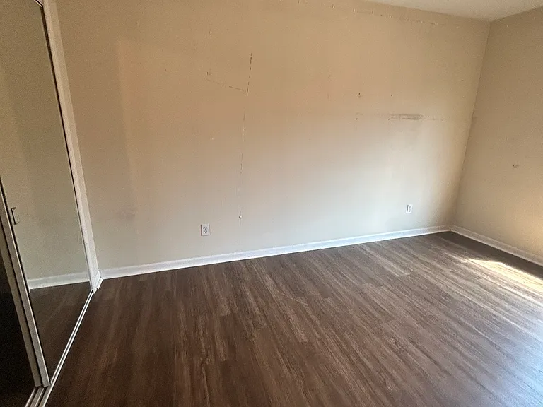 183 Legacy Park Cir — Photo 13