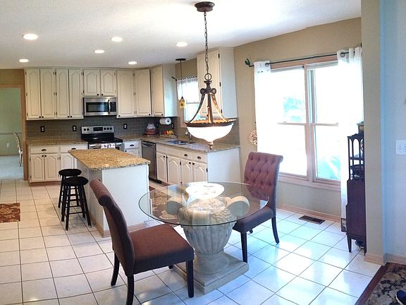 4th image of 5458 Fawnbrook Ln