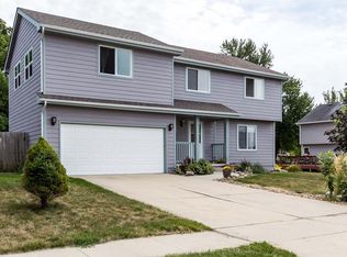 203 Deer Ridge Dr NW, Bondurant, IA 50035