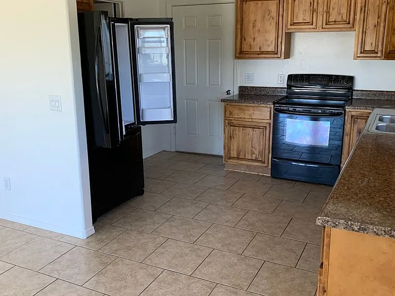 4552 E Ghost Rider Way — Photo 10