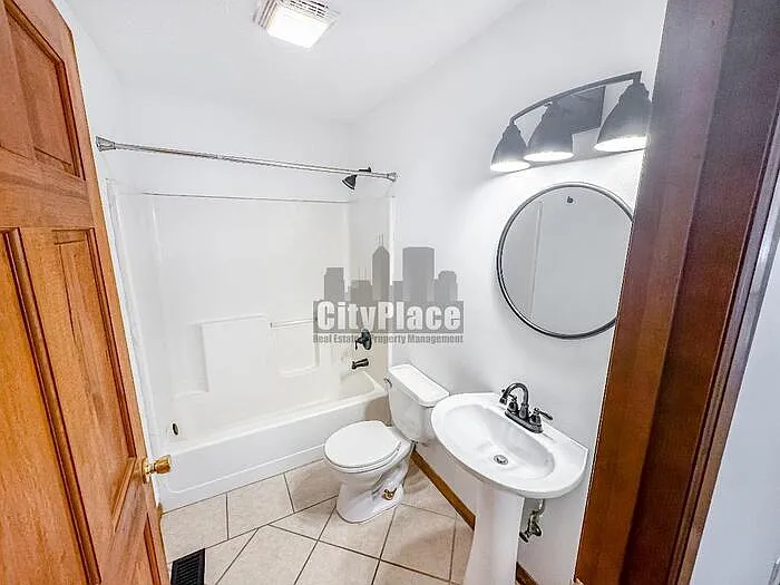 942 Fayette St — Photo 14