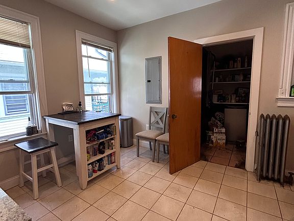 4th image of 101 Glenville Ave #2