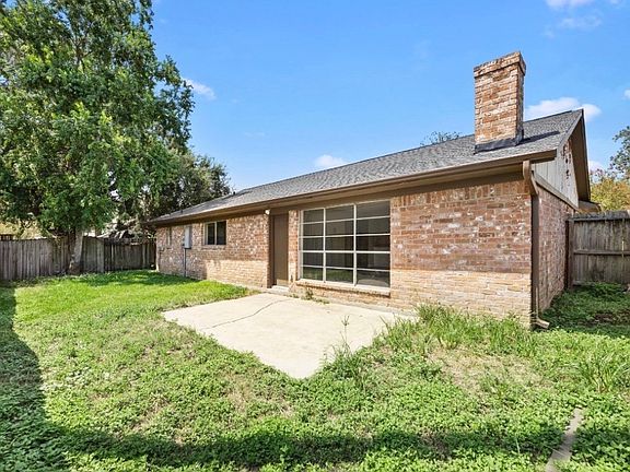 5th image of 16523 Loch Maree Ln