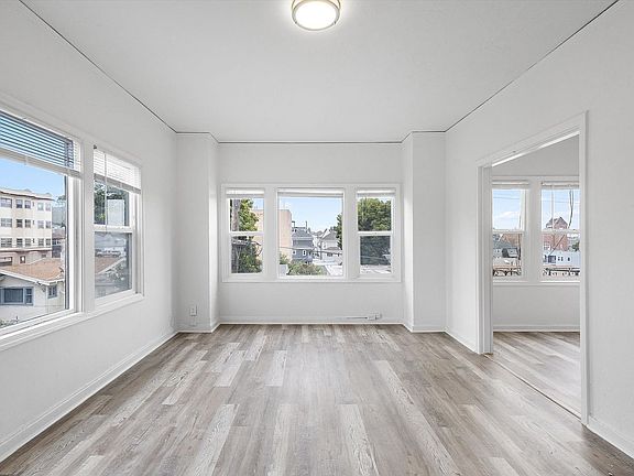 5th image of 1829 6th Ave #308