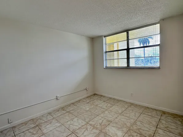 9949 Sandalfoot Boulevard #524, Boca Raton, FL 33428