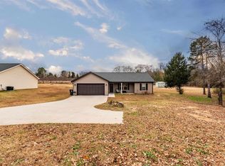 219 Georgia Acres Rd, Gray Court, SC 29645