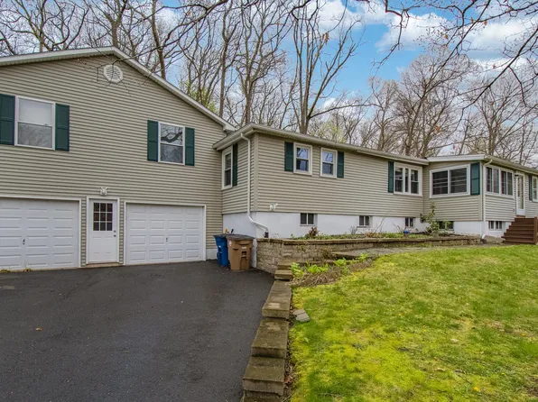 97 Cemetery Rd, Vernon Rockville, CT 06066