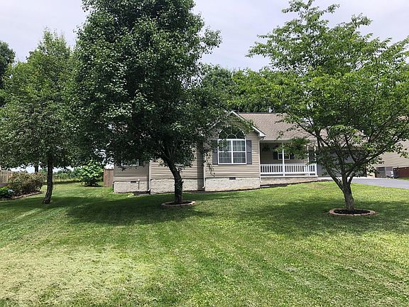 3rd image of 1207 War Eagle Dr