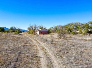 34 Cuchilla Rd, Ranchos De Taos, NM 87557