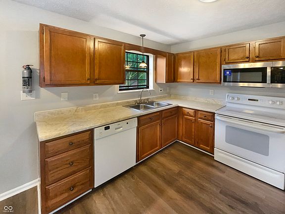 2nd image of 7428 Camberwood Dr