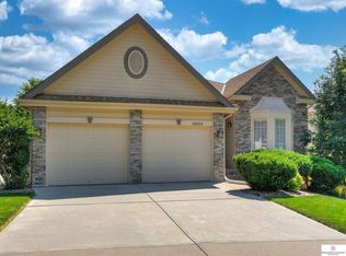 16533 Ames Ave, Omaha, NE 68116