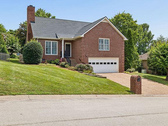 3rd image of 7216 Magnolia Hills Dr