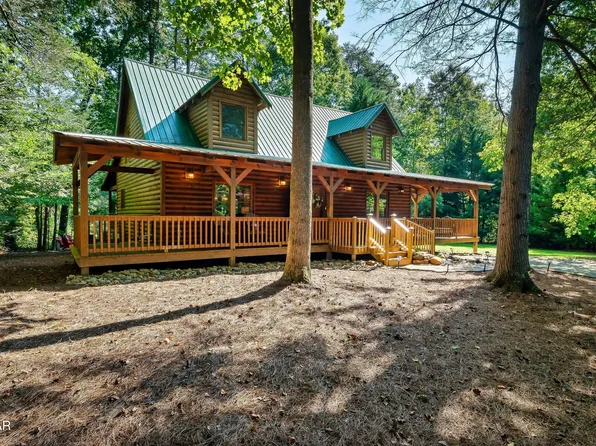 2126 Cub Cir, Sevierville, TN 37862