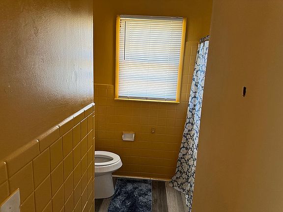 4th image of 4503 Kenwood Dr NW
