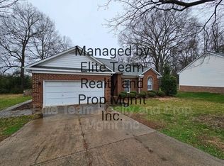 5311 Timberbluff Dr, Charlotte, NC 28216