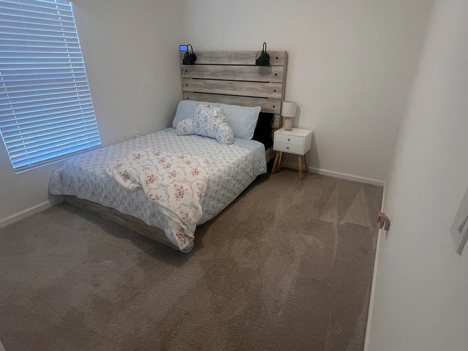1166 Moon Street Southeast - 1 — Photo 3