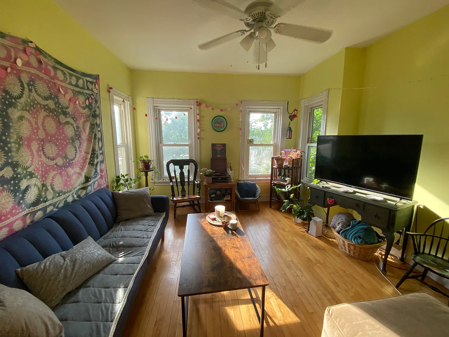 2 bed, 1200 sqft, $3,500 — Photo 1