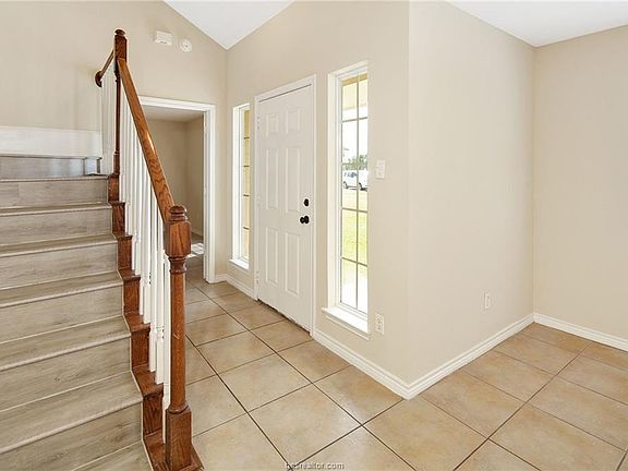 2nd image of 4009 Southern Trace Ct