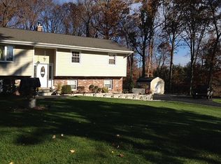 524 Lovella Rd, Yorktown Heights, NY 10598