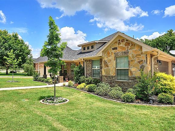 4th image of 2224 Cold Creek Dr