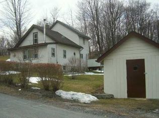 23 Cross Rd, Marlboro, NY 12542