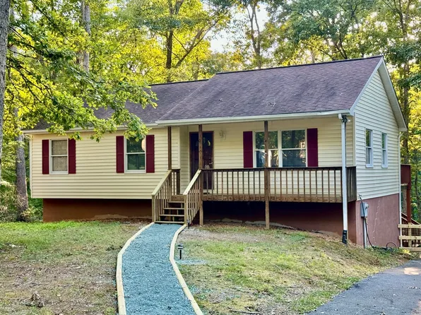 20 Choctaw Pl, Palmyra, VA 22963